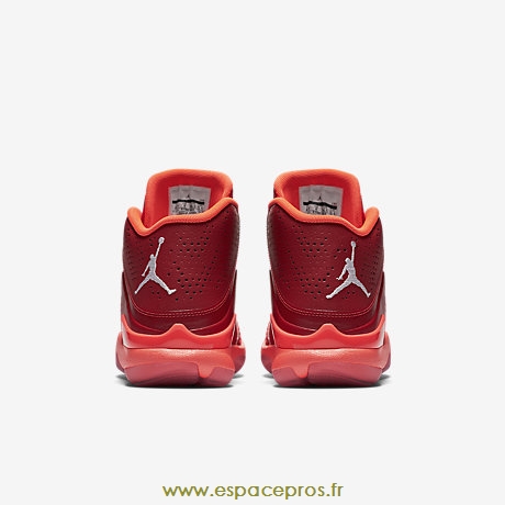chaussure nike ancien modele, Modèle Lifestyle - Nike Chaussure de basket-ball pour Enfant - Rouge sportif/Infrarouge